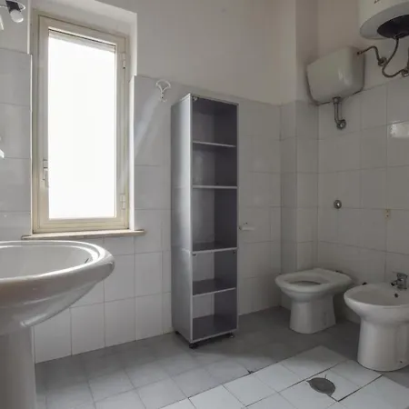 2 Bedroom In Isola Di Apartment *